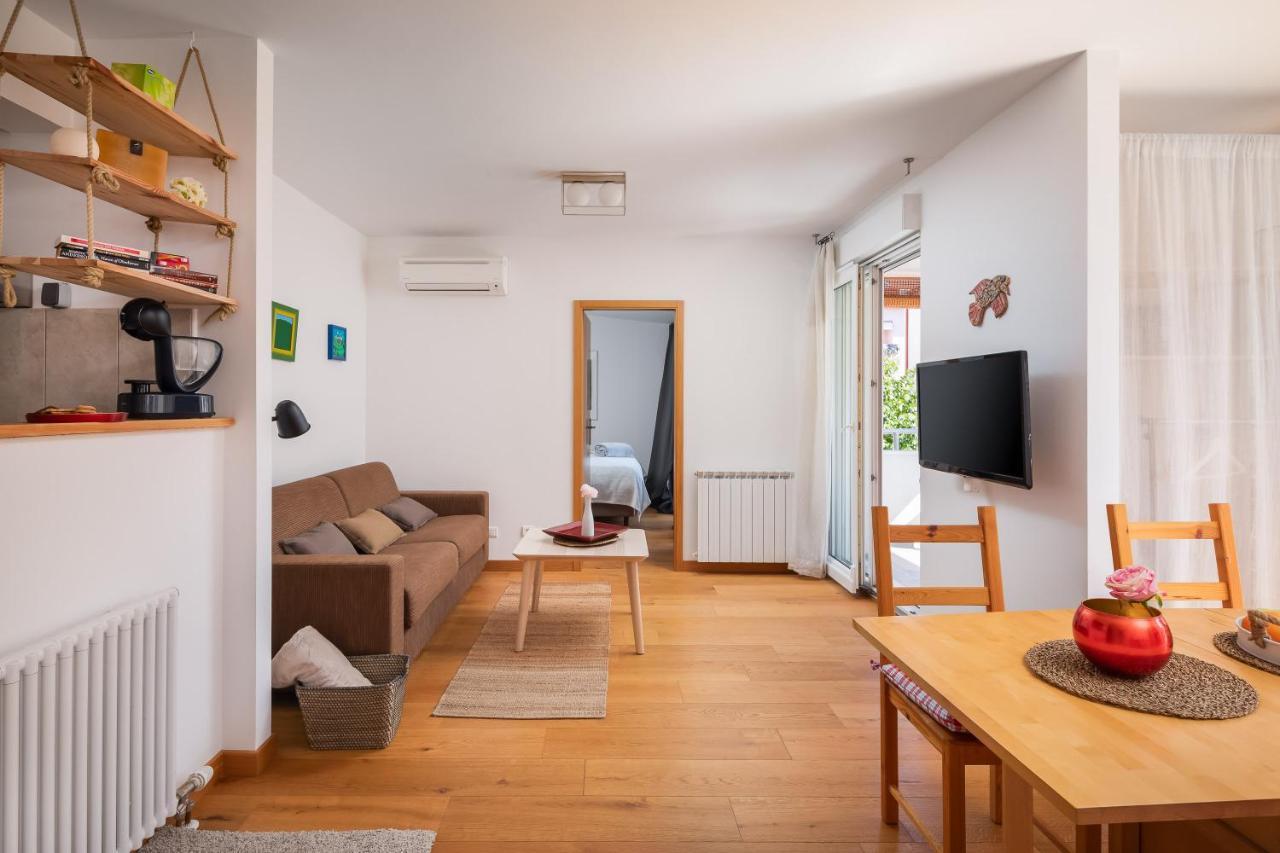 Modern Apt With Terrace 4 Min Walk To The Beach Split Zewnętrze zdjęcie