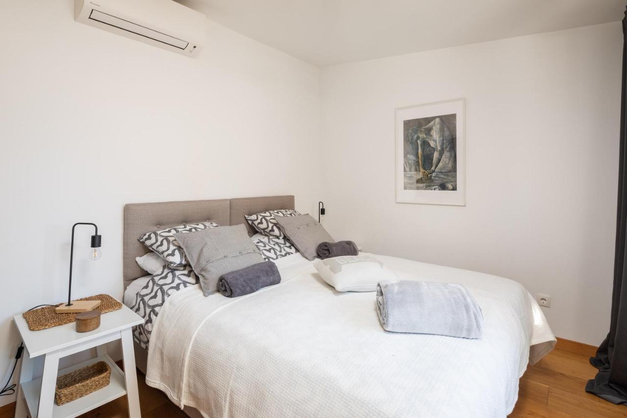 Modern Apt With Terrace 4 Min Walk To The Beach Split Zewnętrze zdjęcie