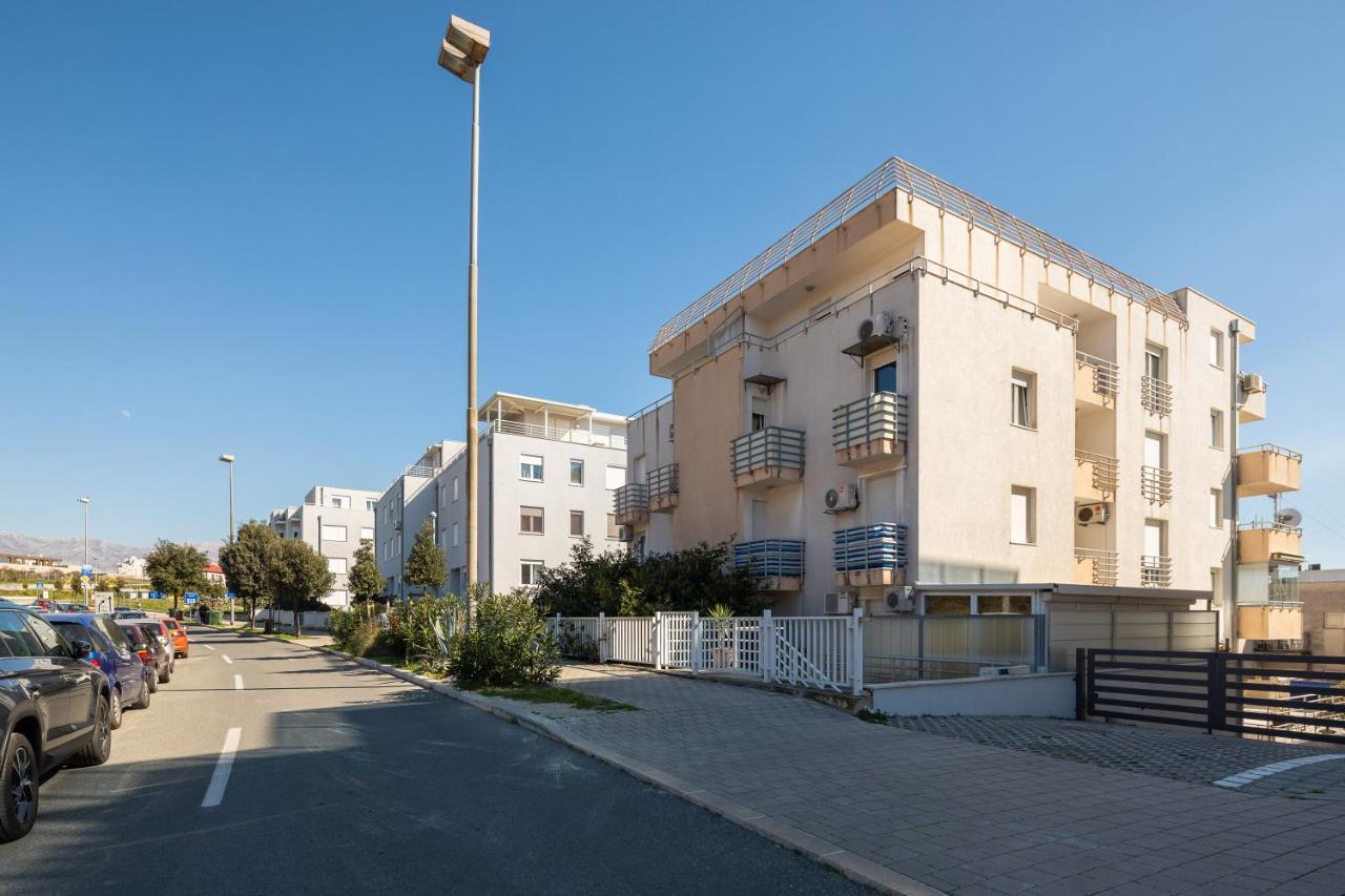 Modern Apt With Terrace 4 Min Walk To The Beach Split Zewnętrze zdjęcie